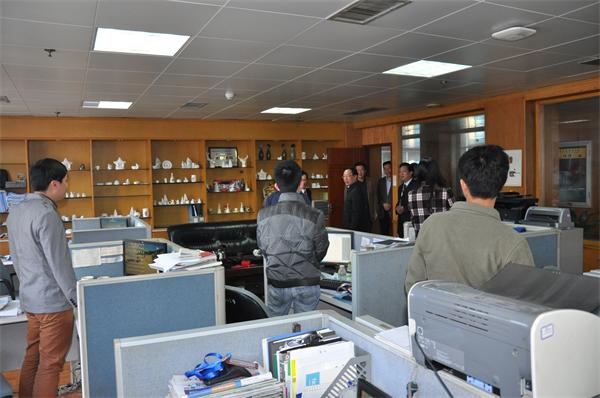 省社領(lǐng)導(dǎo)新春到省農(nóng)資集團(tuán)公司、省福農(nóng)農(nóng)資集團(tuán)公司看望干部職工