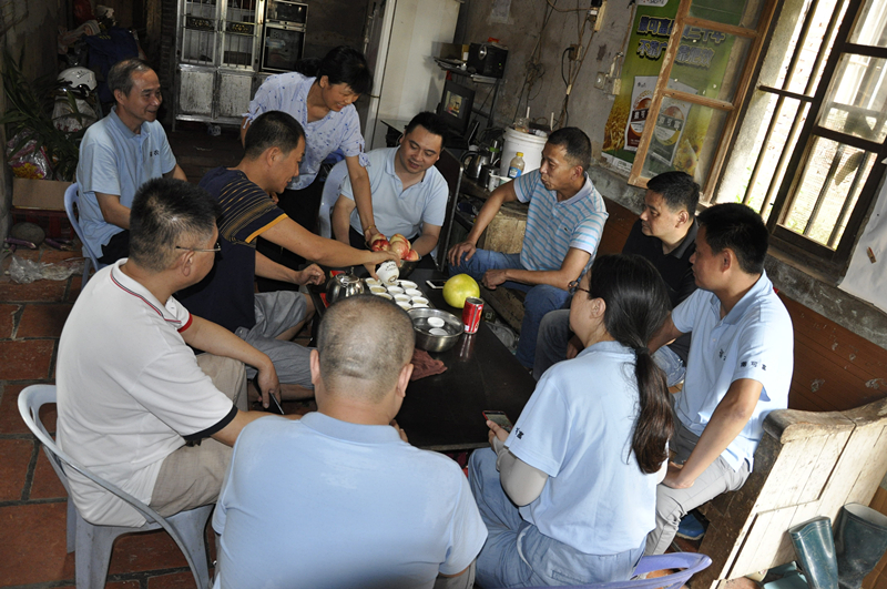 集團(tuán)公司領(lǐng)導(dǎo)班子深入基層開展主題教育專題調(diào)研