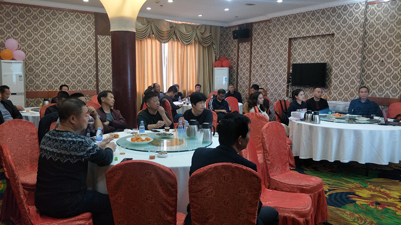 漳州福農(nóng)公司召開廣西多美施核心客戶座談會