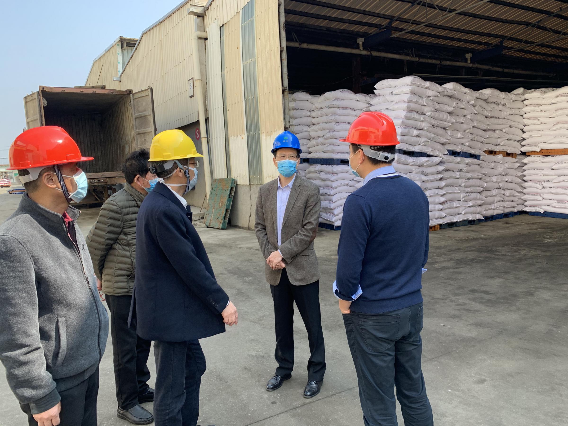省社領(lǐng)導調(diào)研督導鑫源肥業(yè)疫情防控及復(fù)工復(fù)產(chǎn)