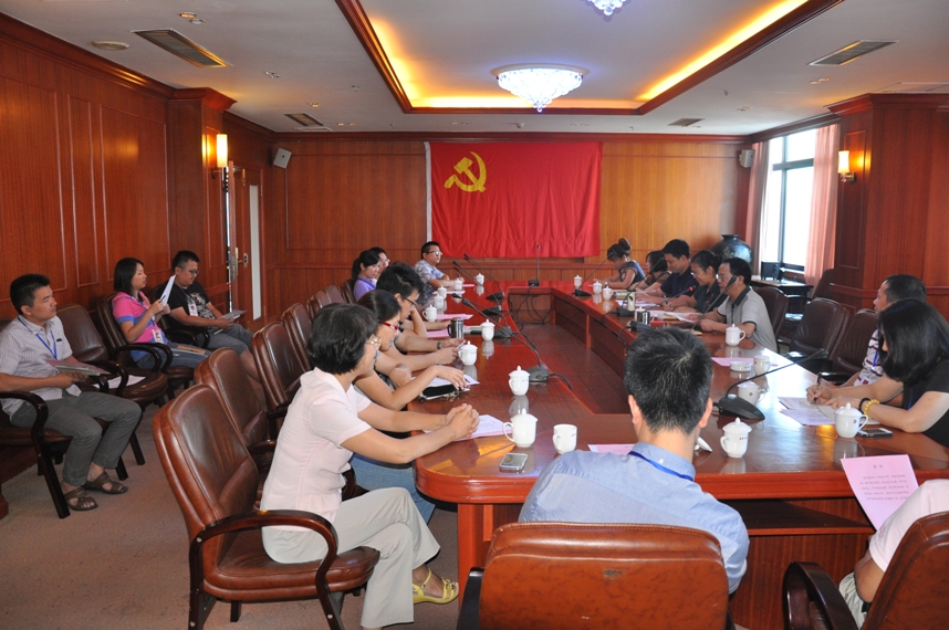 集團公司本部支部舉行新黨員入黨宣誓大會