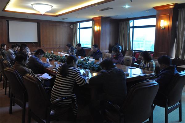 農(nóng)資集團公司黨總支組織中心組學(xué)習(xí)