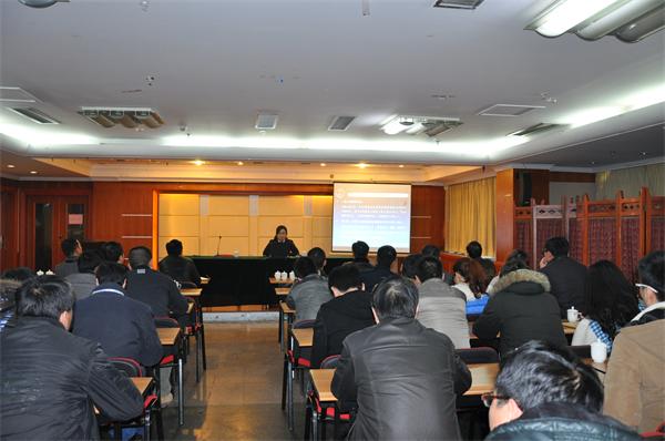 集團(tuán)公司舉辦法制宣傳講座