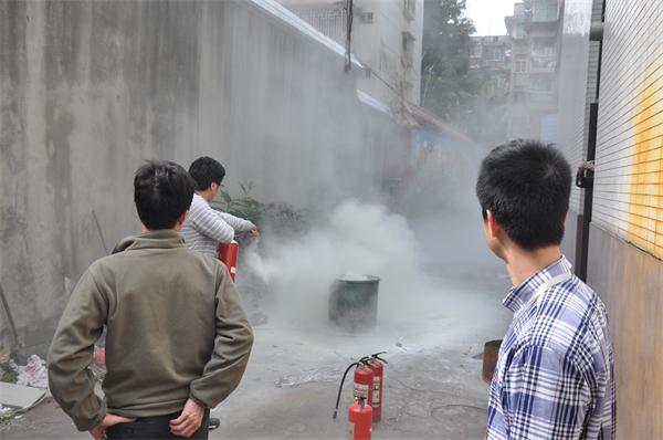 集團(tuán)公司組織安全消防演練