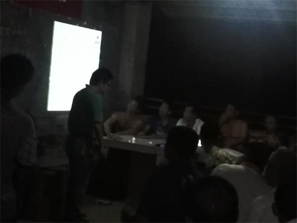 我司農(nóng)化部赴基層鄉(xiāng)村召開農(nóng)民會(huì)和葡萄技術(shù)講座