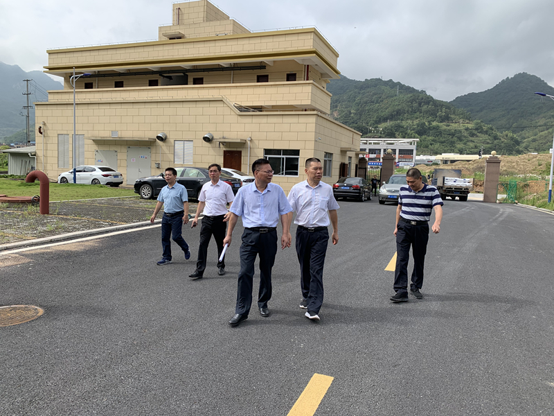 省社黨組成員、副主任占飛豹到閩西公司調(diào)研指導(dǎo)