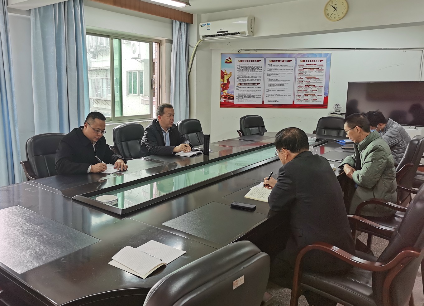 省供銷(xiāo)社黨組成員、副主任邱志向到漳州公司調(diào)研指導(dǎo)